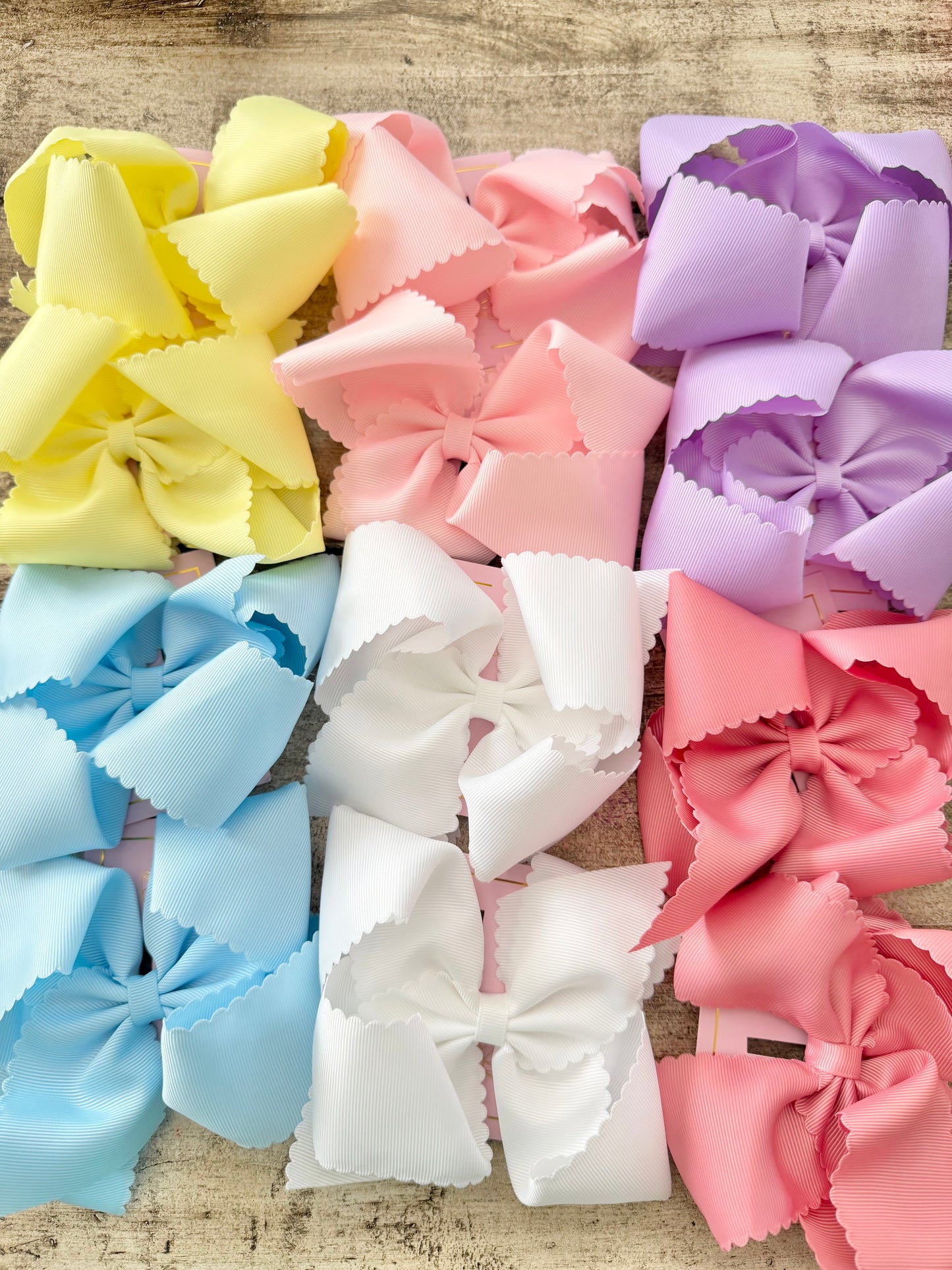 Oversize Scalloped Bows - Alligator Clip - 5.5" (6 colors)