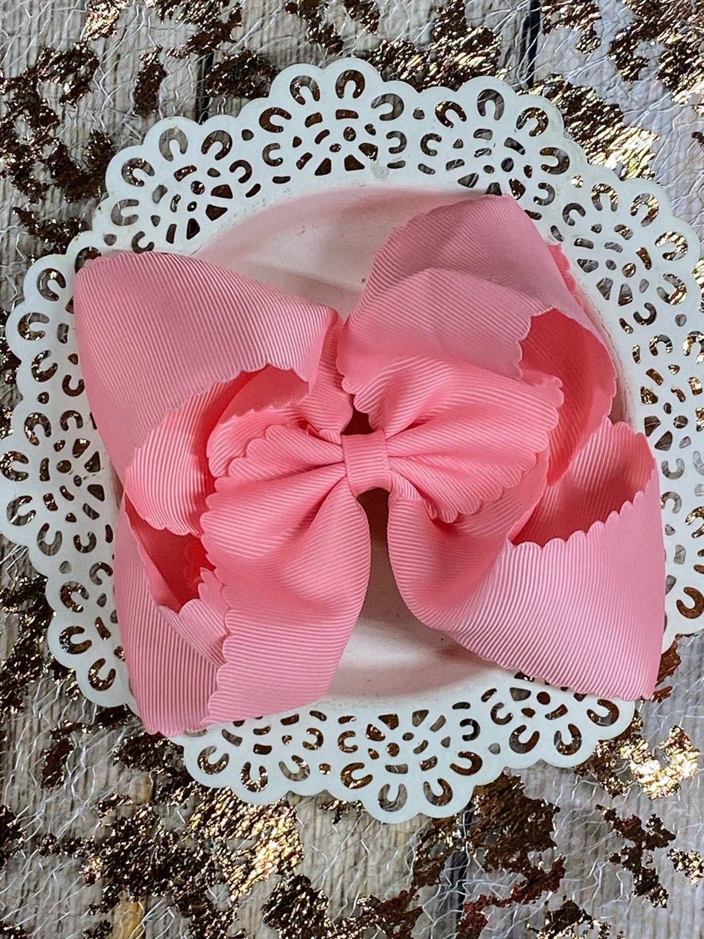 Oversize Scalloped Bows - Alligator Clip - 5.5" (6 colors)