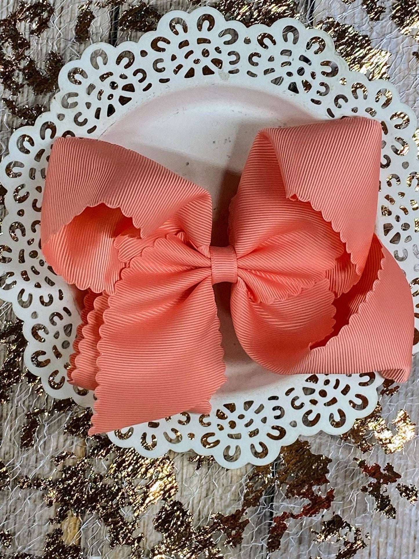 Oversize Scalloped Bows - Alligator Clip - 5.5" (6 colors)