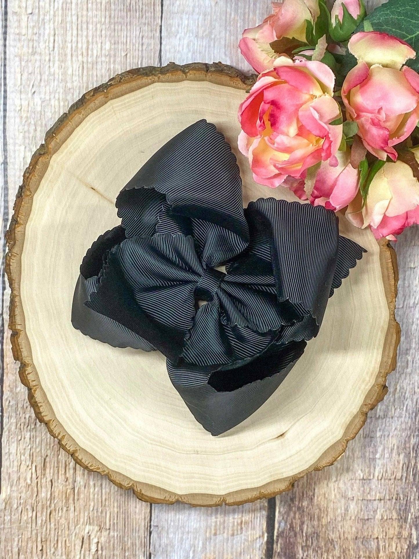 Oversize Scalloped Bows - Alligator Clip - 5.5" (6 colors)