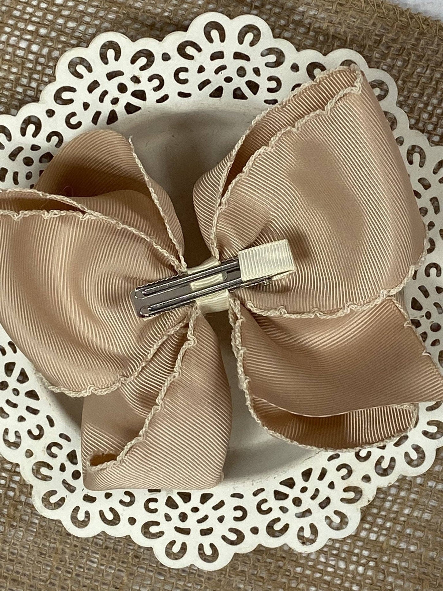 Oatmeal with Ivory Moonstitch Hair Bow