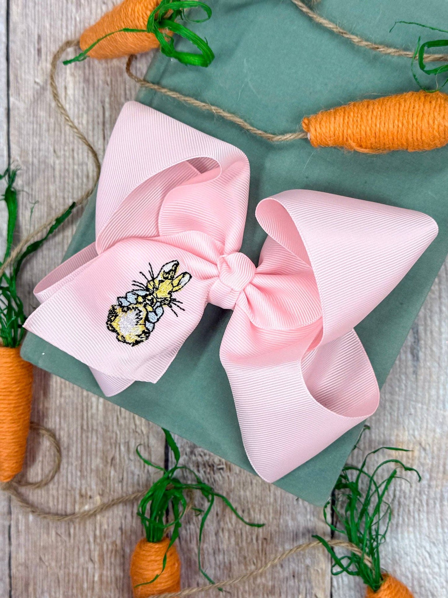 5.5" Peter Cottontail Embroidered Light Pink Bow