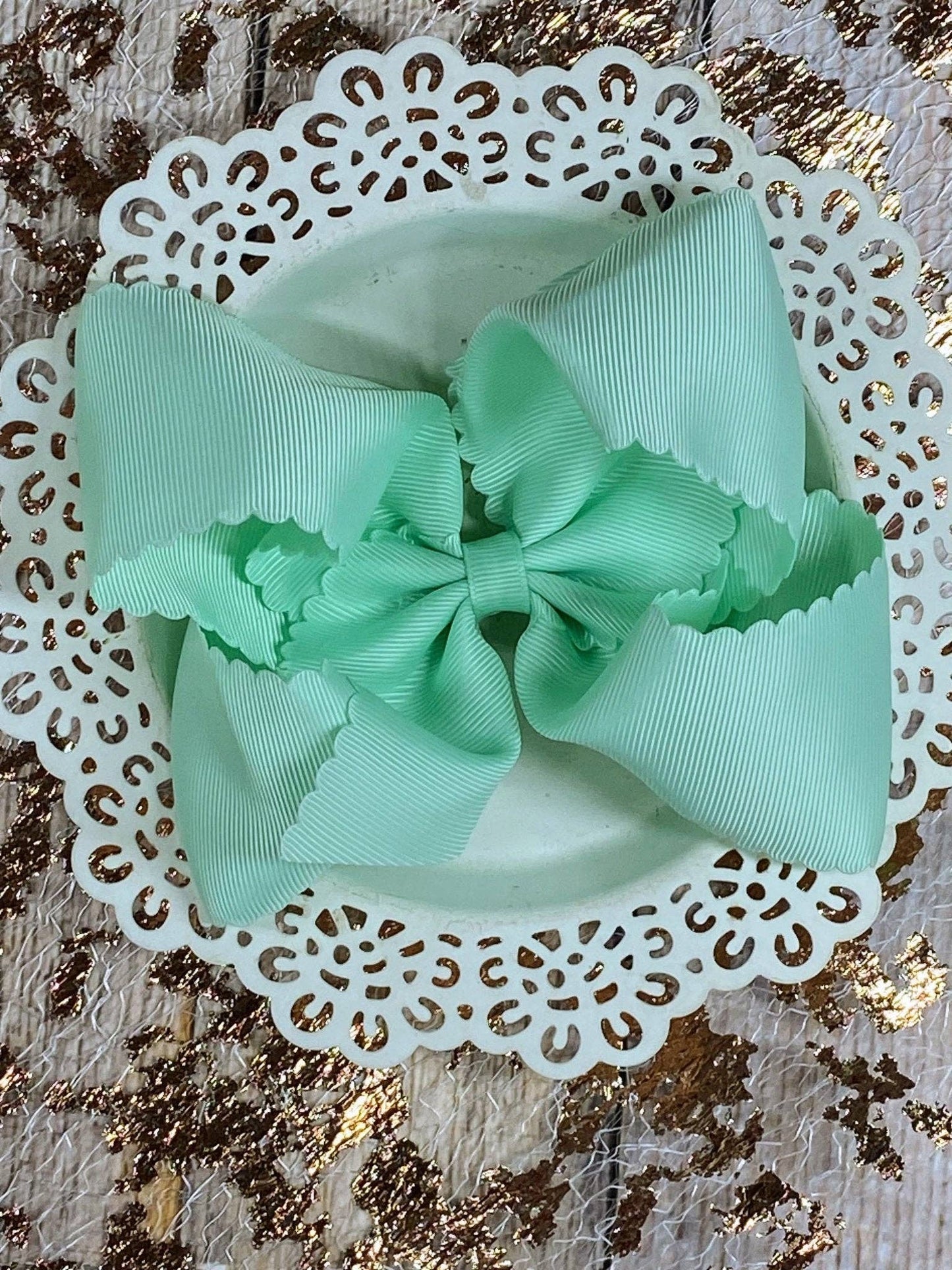 Oversize Scalloped Bows - Alligator Clip - 5.5" (6 colors)