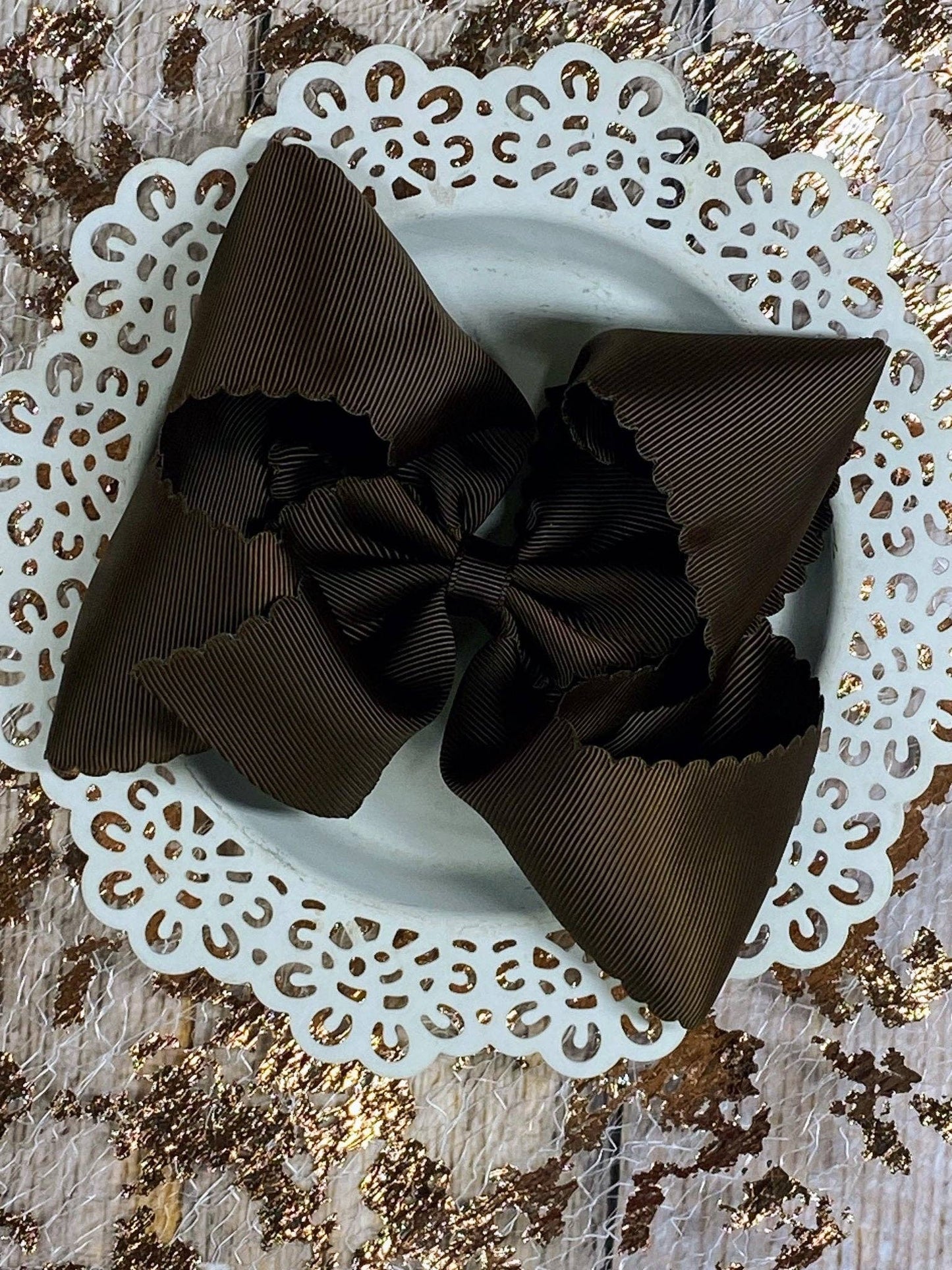 Oversize Scalloped Bows - Alligator Clip - 5.5" (6 colors)